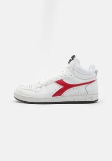 Высокие кроссовки Diadora