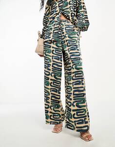 Брюки Selected Femme Satin Co-ord In Neutral And Teal Abstract Print, бежевый/синий