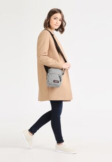 Сумка через плечо Eastpak