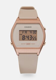 Цифровые часы Casio