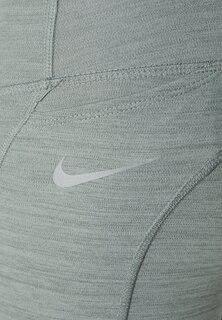 Тайтсы Nike