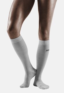 Спортивные носки CEP, светло-серый