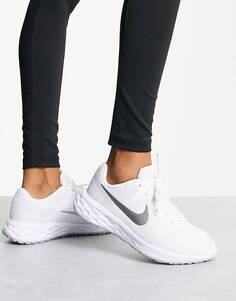 Белые кроссовки Nike Running Revolution 6