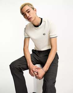 Футболка Fred Perry Bold Tipped Pique, молочный