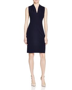 Tonya Плиссированное платье-футляр без рукавов с V-образным вырезом — 100% эксклюзив T Tahari