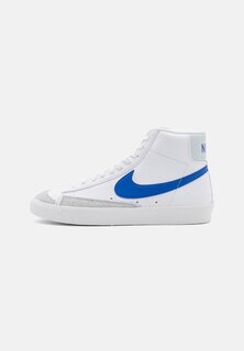 Высокие кроссовки Nike Blazer Mid &apos;77 Vntg, белый / королевская игра
