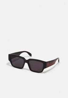 Солнцезащитные очки Alexander McQueen, черный/серый