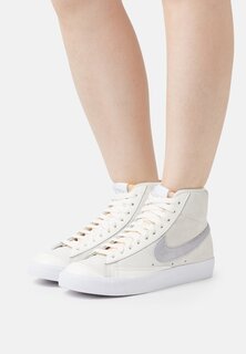 Высокие кроссовки Nike Womens Blazer Mid 77, бледная слоновая кость / оловянный