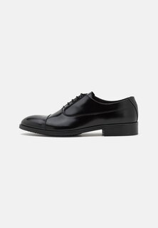 Элегантные кроссовки на шнуровке Kurt Geiger London, черный
