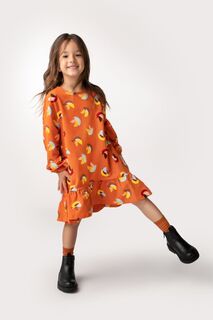 Трикотажное платье Coccodrillo оранжевый с пестрым принтом и оборкой