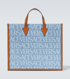 Джинсовая сумка-тоут с кожаной отделкой и логотипом Versace, синий