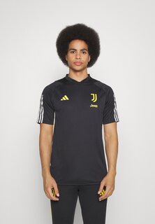 Спортивная футболка Adidas