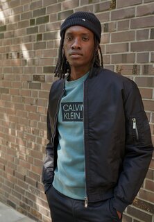 Бомбер Calvin Klein