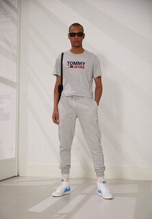 Футболка с принтом Tommy Jeans, светло-серый