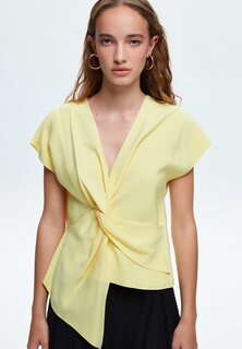 Блузка adL с глубоким вырезом, желтый