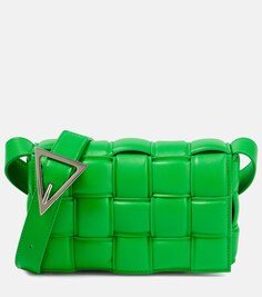 Стеганая сумка через плечо Cassette из кожи Bottega Veneta, зеленый