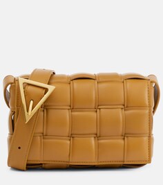 Стеганая сумка через плечо Cassette из кожи Bottega Veneta, коричневый