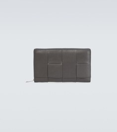 Кожаный кошелек Intreccio на молнии Bottega Veneta, серый