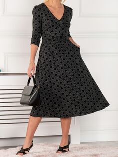 Платье миди Jolie Moi Delylah с V-образным вырезом и геометрическим принтом, черное
