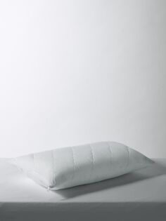 Легкая стеганая подушка для малышей John Lewis Micro-Fresh