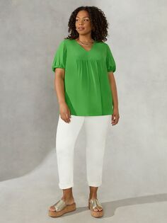 Блузка с V-образным вырезом и кокеткой Live Unlimited Curve, зеленая