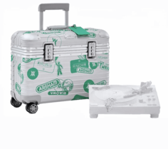 Скульптура Daniel Arsham x Rimowa Eroded Turnable White with Silver Pilot Case