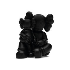 Виниловая фигурка Kaws Holiday Changbai Mountain, черный