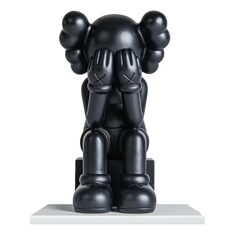 Фигурка Kaws Passing Through Bronze (Edition of 250 + 50 AP, with Signed COA), черный