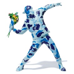 Фигурка Medicom Toy Banksy Brandalism X BAPE Flower Bomber, голубой