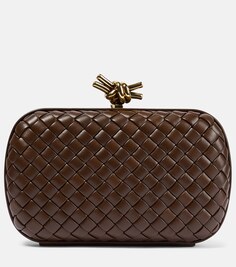 Кожаный клатч Knot Intreccio Bottega Veneta, коричневый