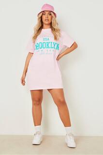 Платье-футболка оверсайз brooklyn slogan Boohoo, розовый