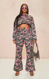 PrettyLittleThing Розовые брюки-карго с высокой талией и камуфляжным принтом
