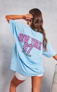 PrettyLittleThing Голубая футболка оверсайз с принтом New York 97