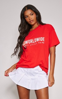 PrettyLittleThing Красная футболка с принтом World Wide