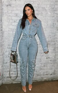PrettyLittleThing Высокий джинсовый комбинезон с карманами-карго и подплечниками голубого цвета
