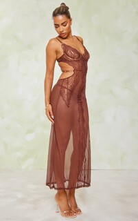 PrettyLittleThing Прозрачное платье мидакси из шоколадного кружева на косточках с вырезами