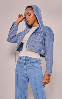 PrettyLittleThing Укороченная джинсовая куртка с капюшоном синего цвета