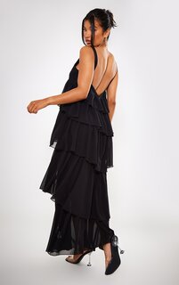 PrettyLittleThing Черное шифоновое многоярусное платье-макси с открытой спиной