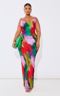 PrettyLittleThing Платье макси с плиссированным вырезом и хомутом с разноцветным принтом