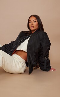 PrettyLittleThing Черный объемный бомбер с присборенными рукавами и контрастной подкладкой