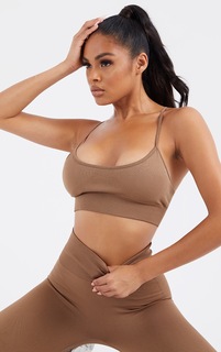 PrettyLittleThing Базовый бесшовный спортивный бюстгальтер с мягкой подкладкой Mocha