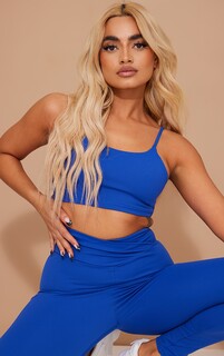 PrettyLittleThing Длинный спортивный укороченный топ Petite Blue Sculpt Luxe