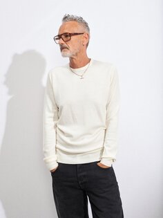 Приталенный свитер с круглым вырезом из мериносовой шерсти Raey, белый