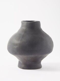 B36 средняя керамическая ваза Completedworks, черный