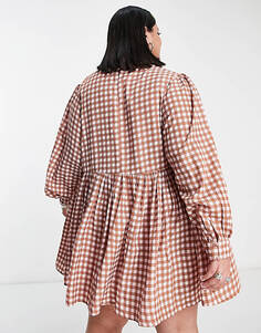 Коричневое мини-платье в микро-розово-коричневую клетку Daisy Street Plus