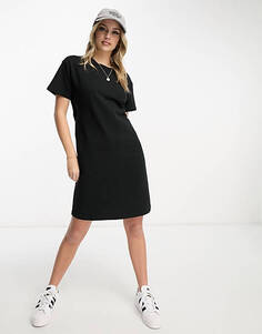 Черное платье мини-футболка с вырезом на спине Vero Moda