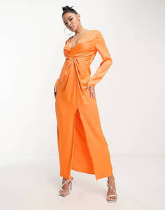Атласное платье макси с глубоким вырезом спереди Something New X Klara Hellqvist оранжевого цвета