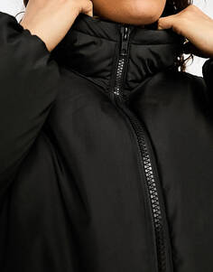 Черная укороченная дутая куртка с капюшоном ASOS DESIGN Petite