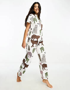 Эксклюзивный хлопковый пижамный комплект с короткими рукавами и брюками Chelsea Peers в тон с леопардовым принтом кремового цвета.