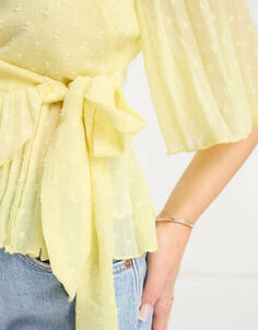 Лимонная блузка с короткими рукавами и плиссированной баской ASOS DESIGN Petite